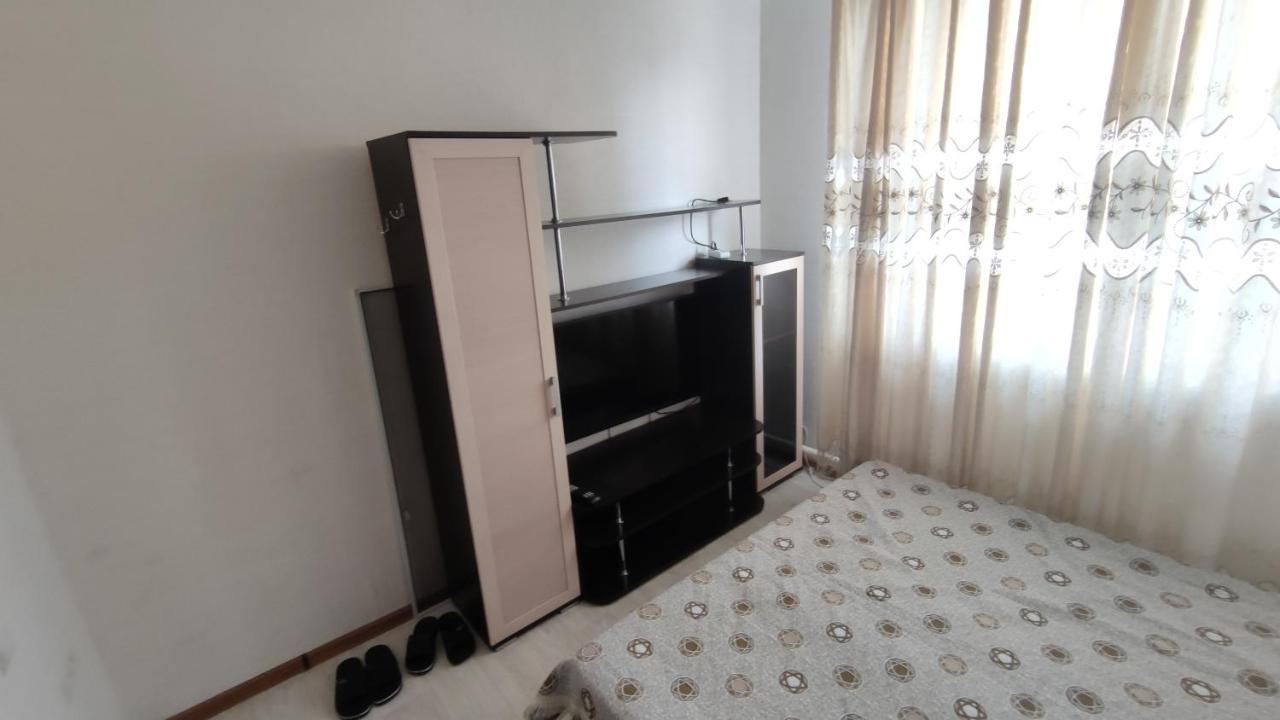 Хостел На Барахолки Almatý Exterior foto